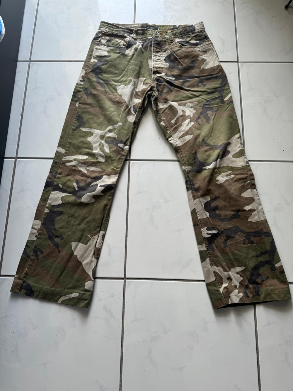 Men's Camo Cargo Pants - Green Woodland Camouflage